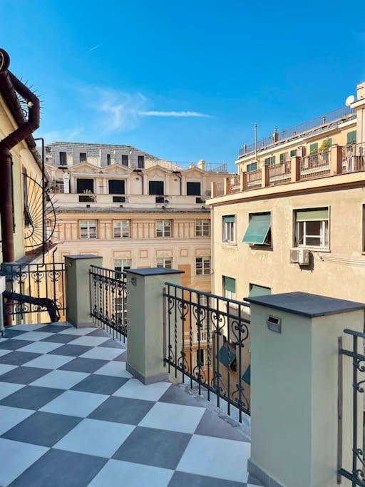 Apartmán Monolocale Di Pregio Palazzo Dei Rolli Janov Exteriér fotografie