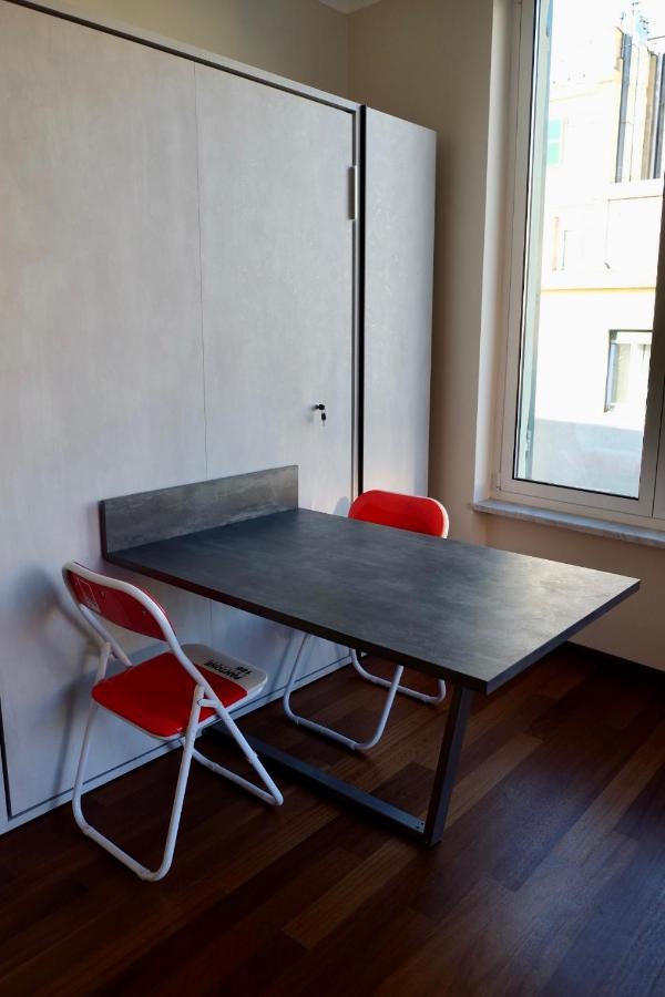 Apartmán Monolocale Di Pregio Palazzo Dei Rolli Janov Exteriér fotografie