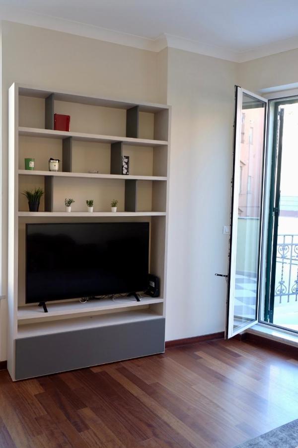 Apartmán Monolocale Di Pregio Palazzo Dei Rolli Janov Exteriér fotografie